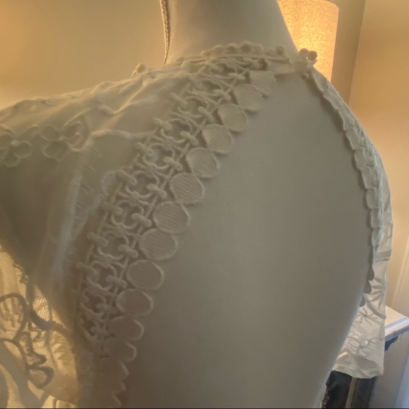 2/$40 Mi Ami White Lace Overlay Short Jumper Jumpsuit M - Picture 7 of 10